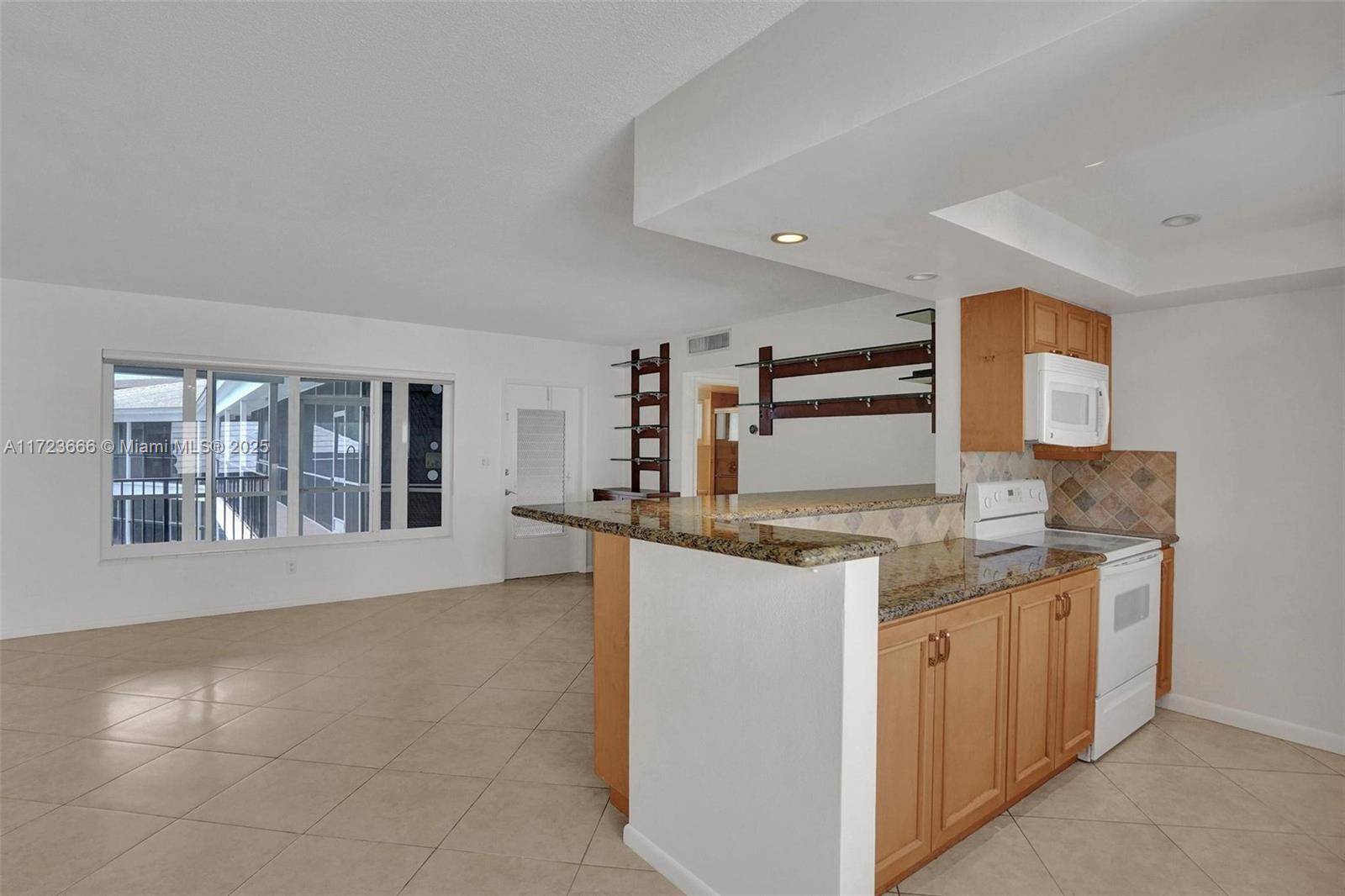Fort Lauderdale, FL 33308,4848 NE 23rd Ave #2C