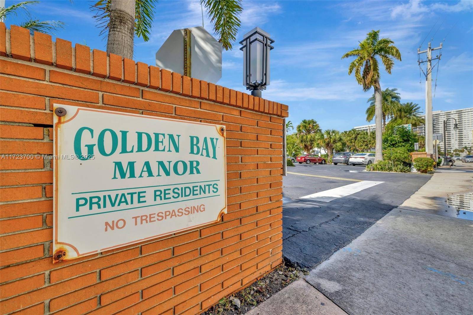 Hallandale Beach, FL 33009,3177 S Ocean Dr #302