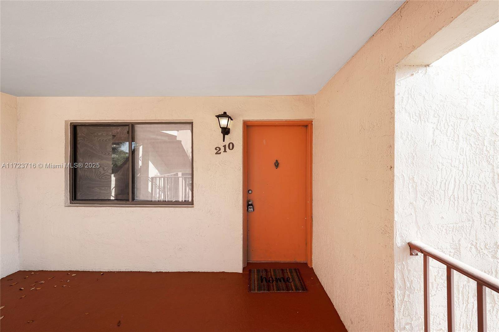 Plantation, FL 33313,7451 NW 16th St #210
