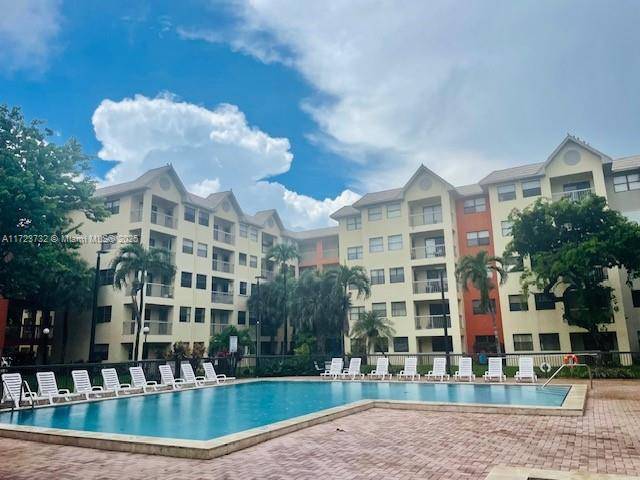 Doral, FL 33166,8290 Lake Dr #235
