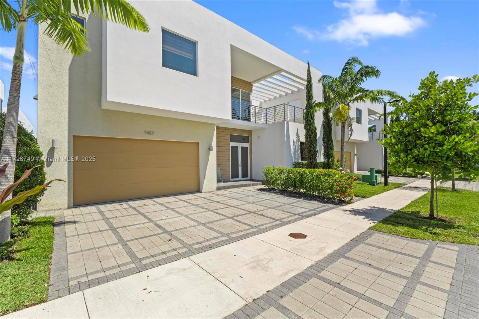 Doral, FL 33178,7457 NW 101st Ave