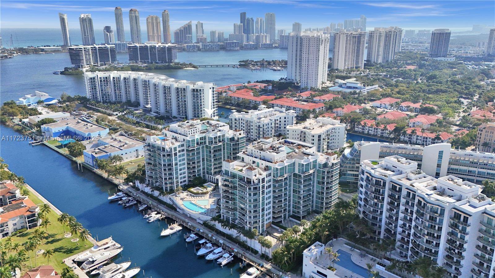 Aventura, FL 33180,3131 NE 188th St #2-803