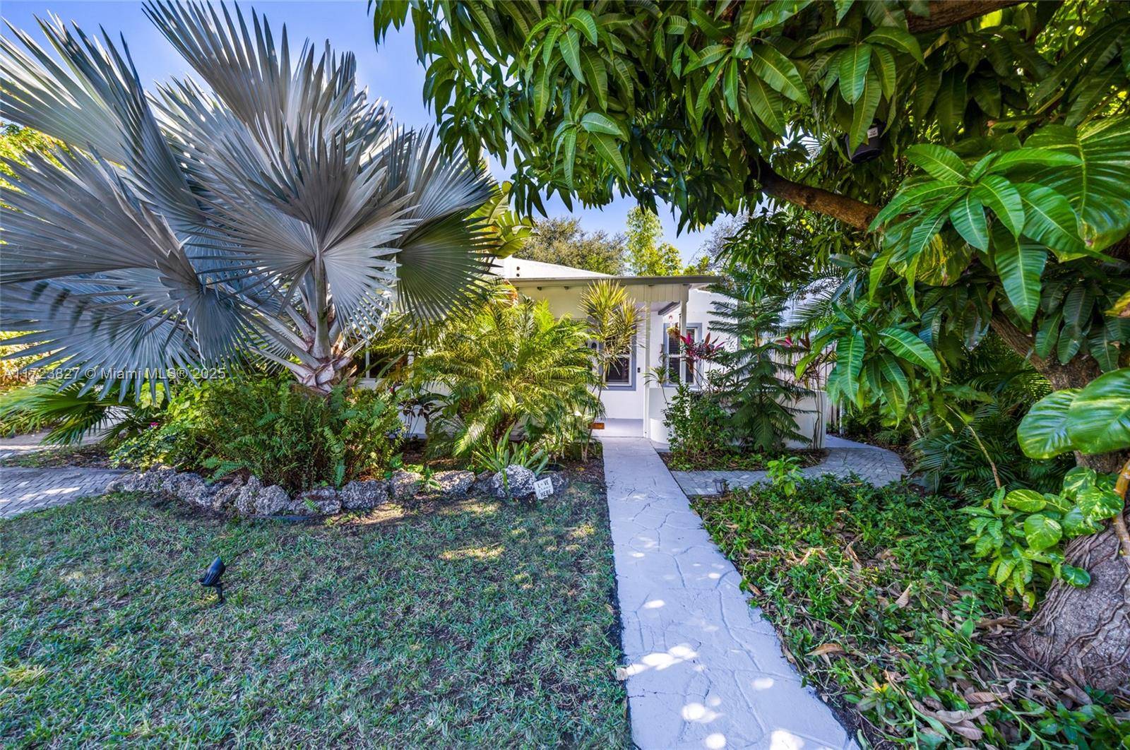 North Miami, FL 33161,12125 NE 5th Ave