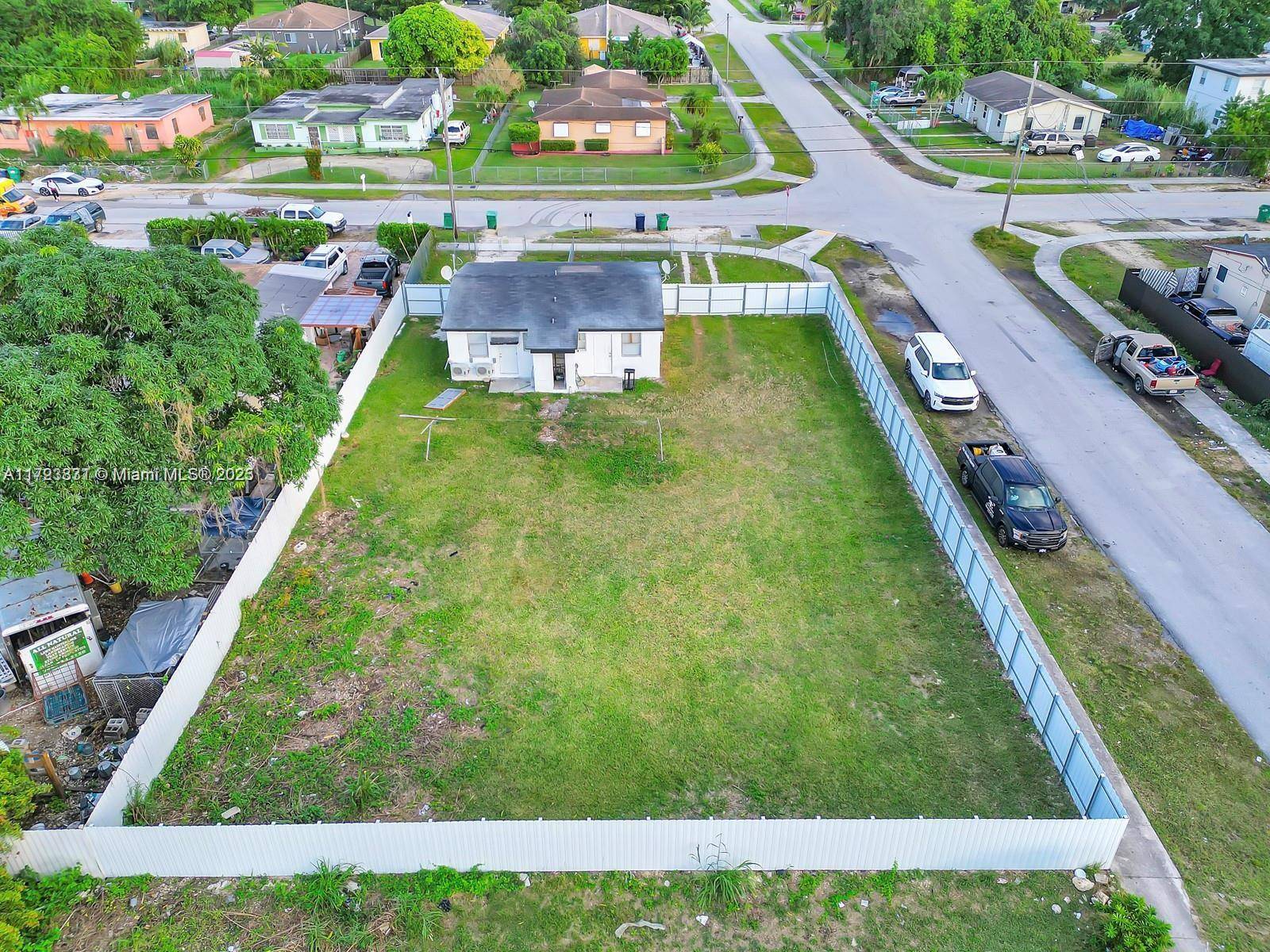 Homestead, FL 33032,26540-26542 SW 138th Ct