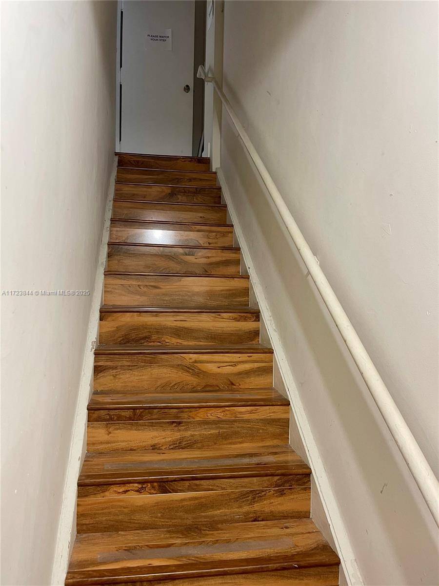 Key Biscayne, FL 33149,260 Crandon Blvd #C41