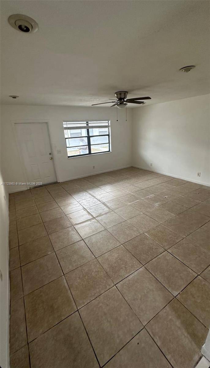 West Park, FL 33023,4030 SW 19th St #2