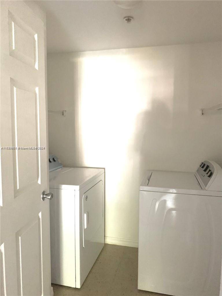 Coral Springs, FL 33067,6776 W Sample Rd #6776