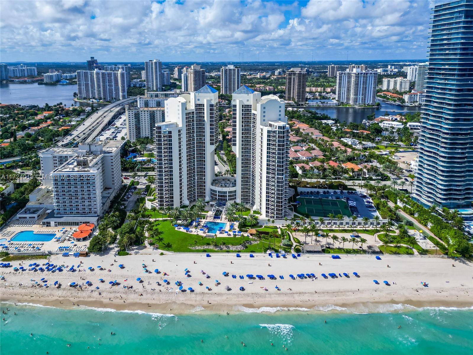 Sunny Isles Beach, FL 33160,19333 Collins Ave #304