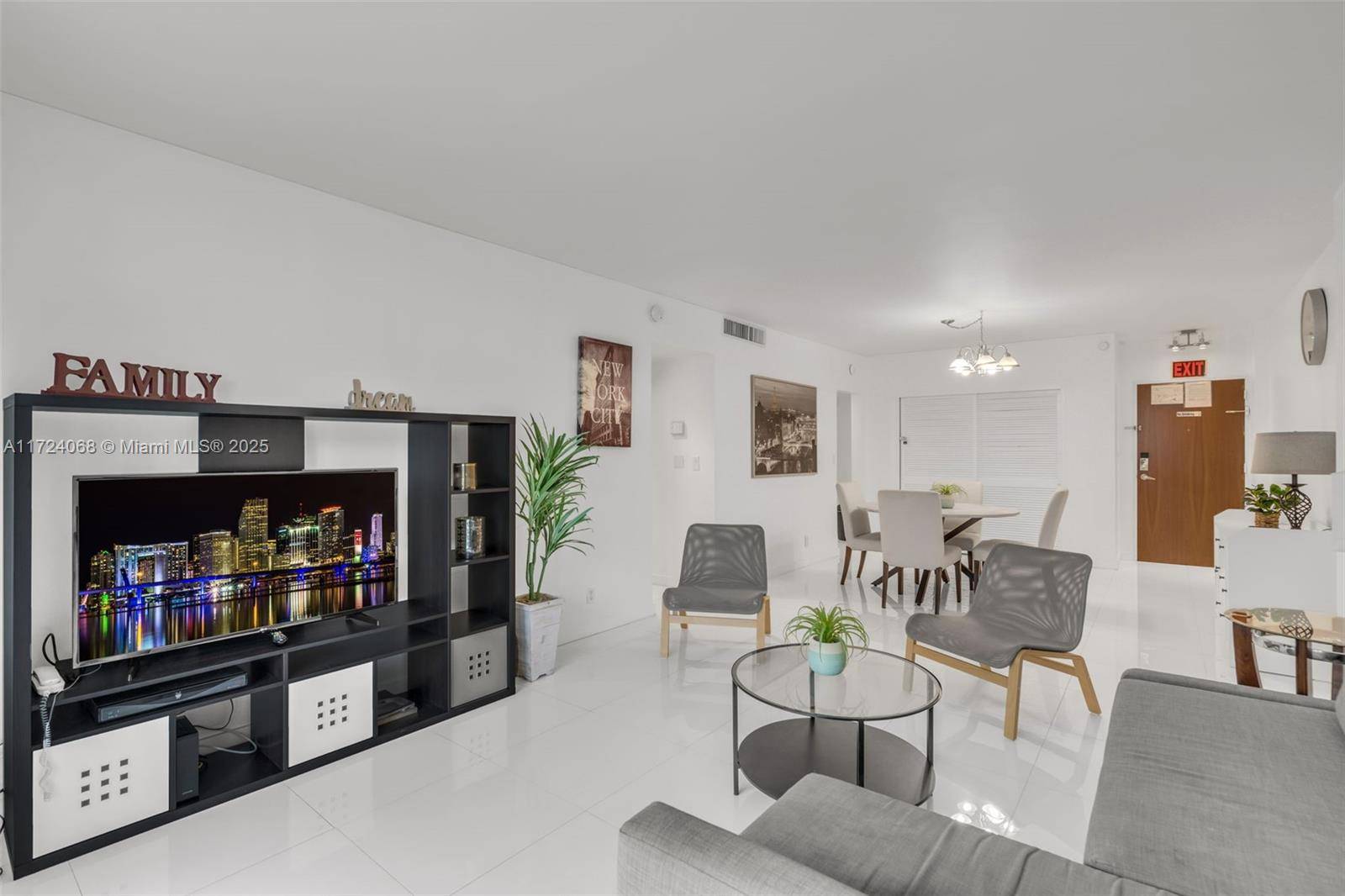 Hollywood, FL 33019,3801 S Ocean Dr #3K