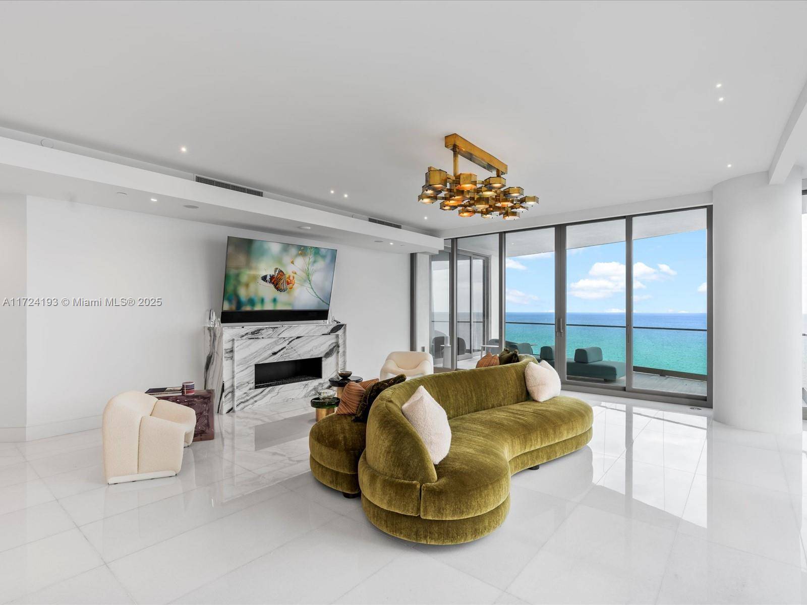 Sunny Isles Beach, FL 33160,17975 Collins Ave #2401