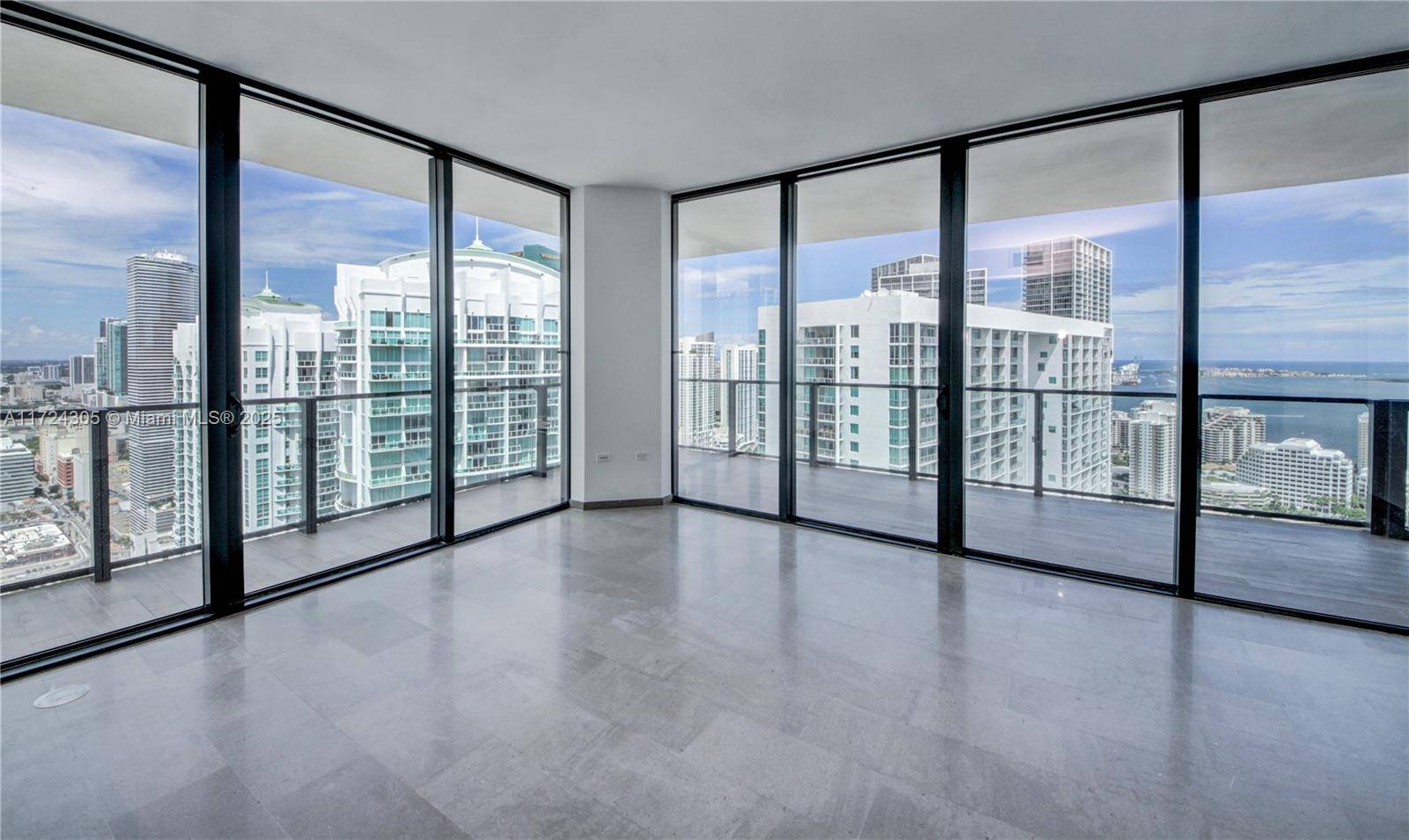 Miami, FL 33131,68 SE 6th St #3511