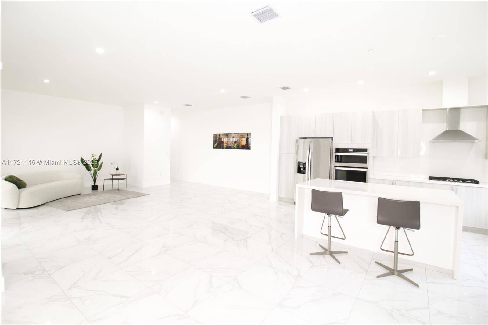 Doral, FL 33166,4335 NW 81st Ave