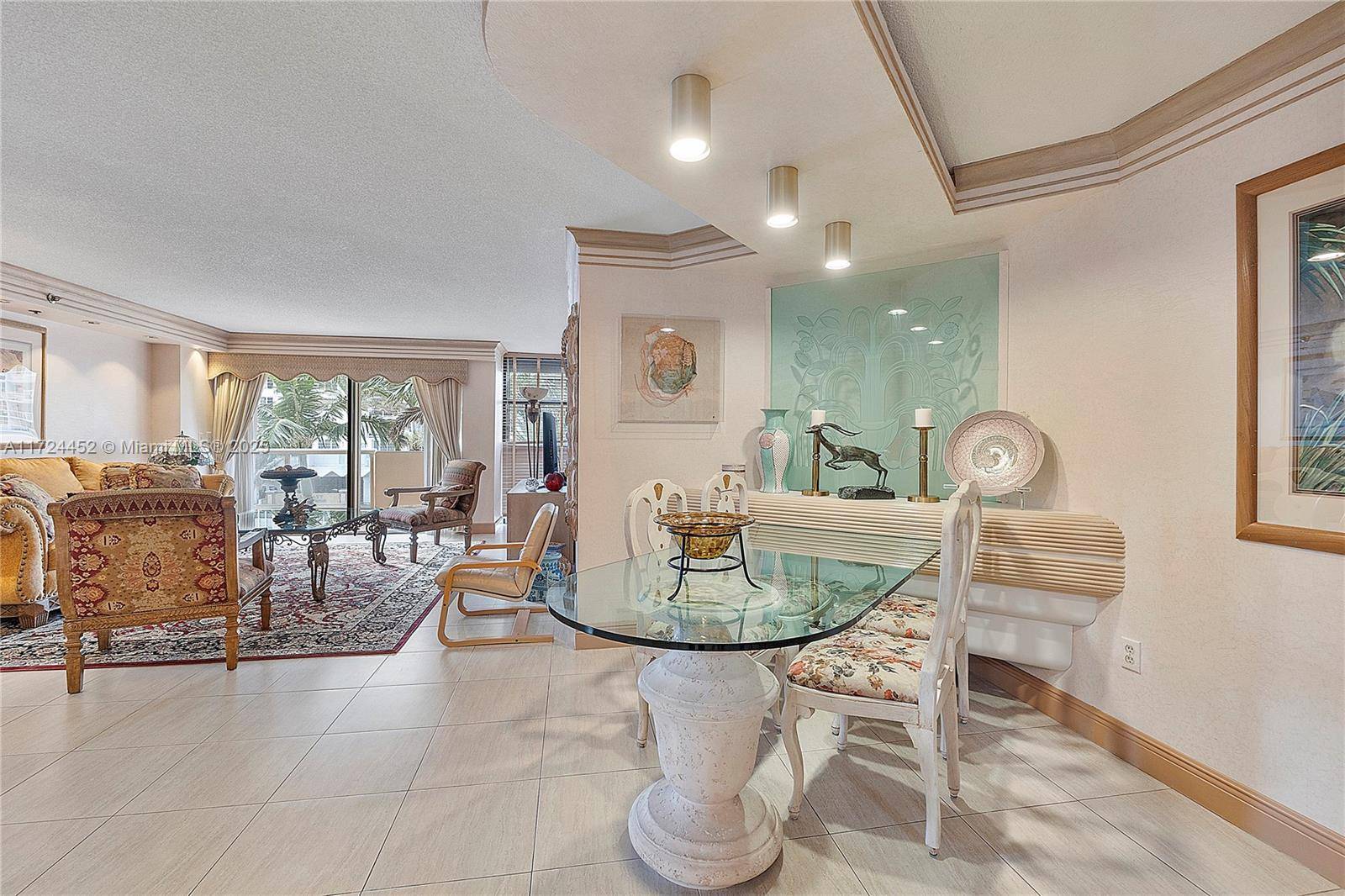 Miami Beach, FL 33140,5757 Collins Ave #403