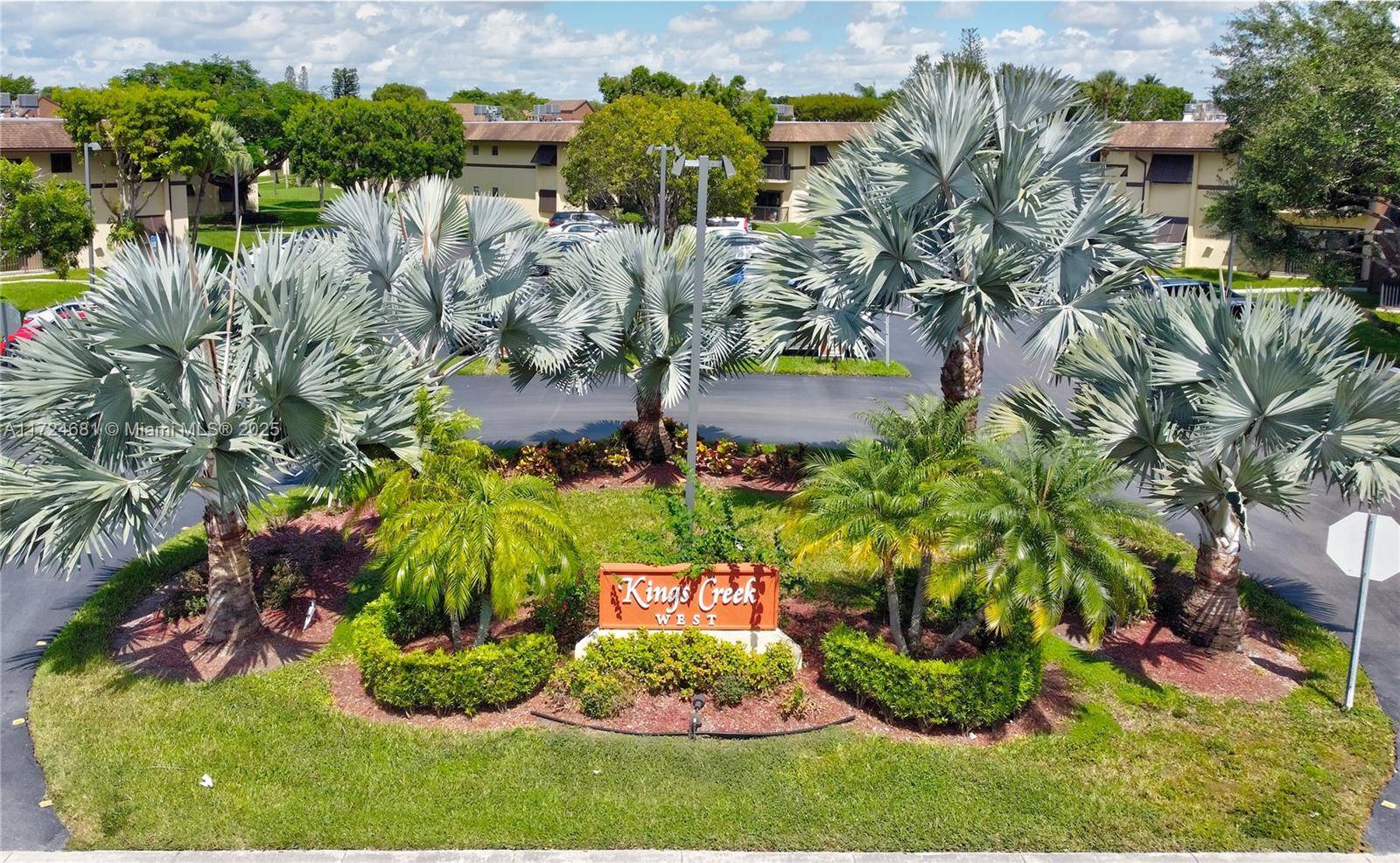 Miami, FL 33143,7935 SW 86th St #823
