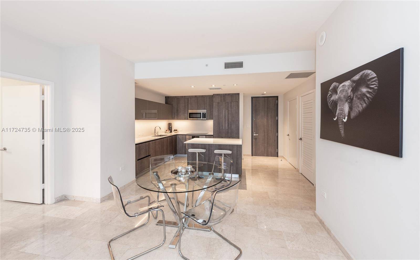 Miami, FL 33130,88 SW 7th St #3005