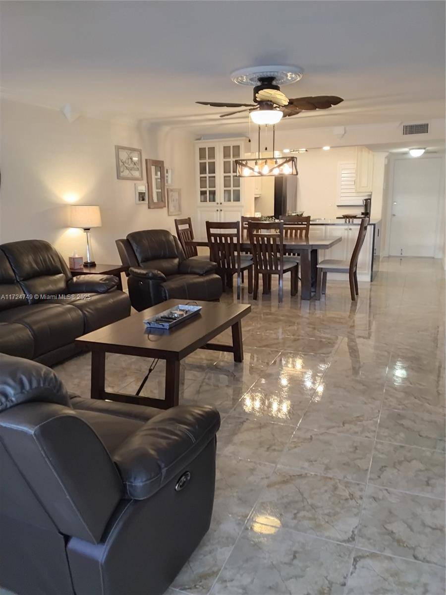 Hallandale Beach, FL 33009,329 SE 3rd St #105T