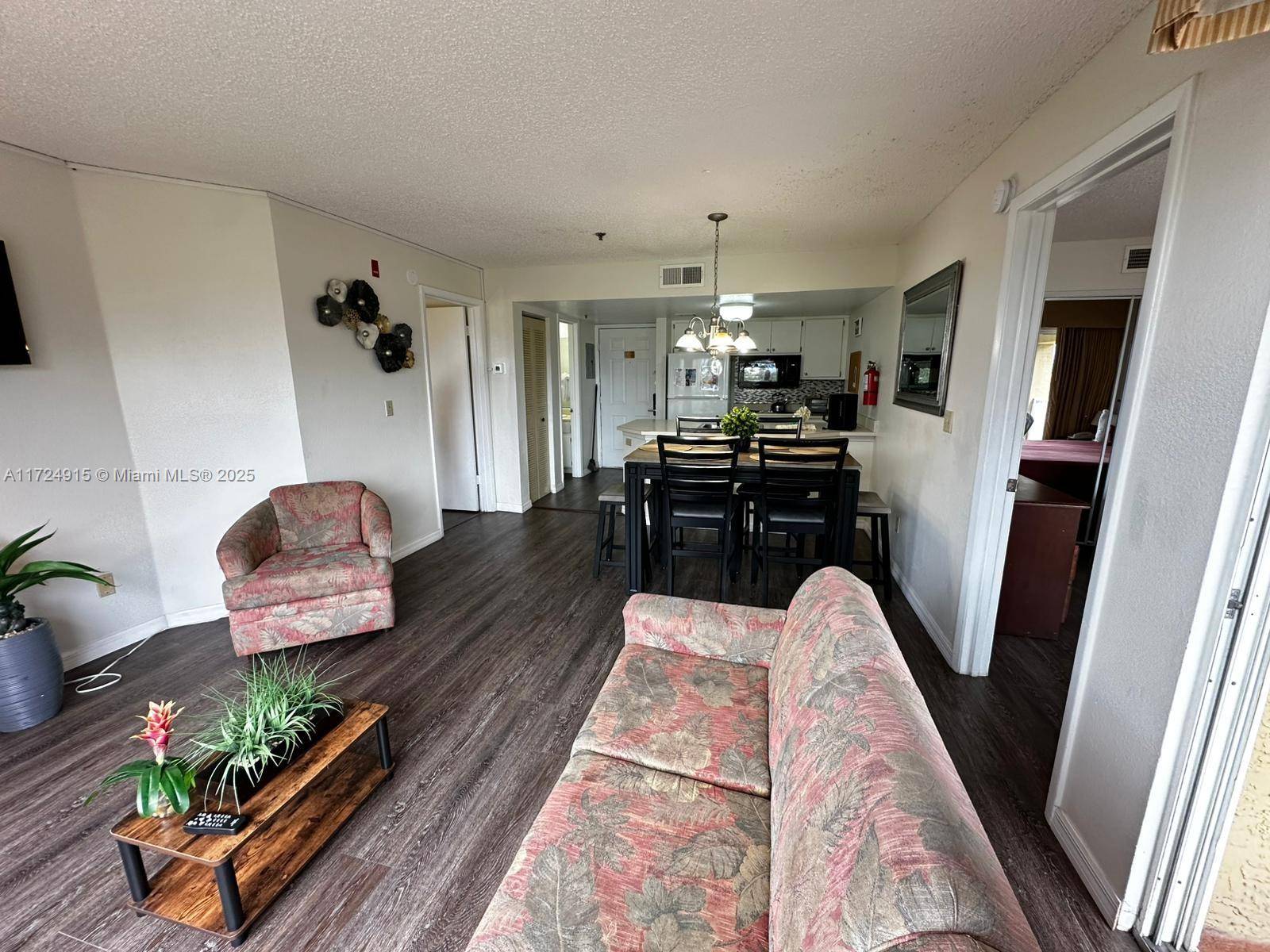 Orlando, FL 32821,6403 Parc Corniche Dr #4301