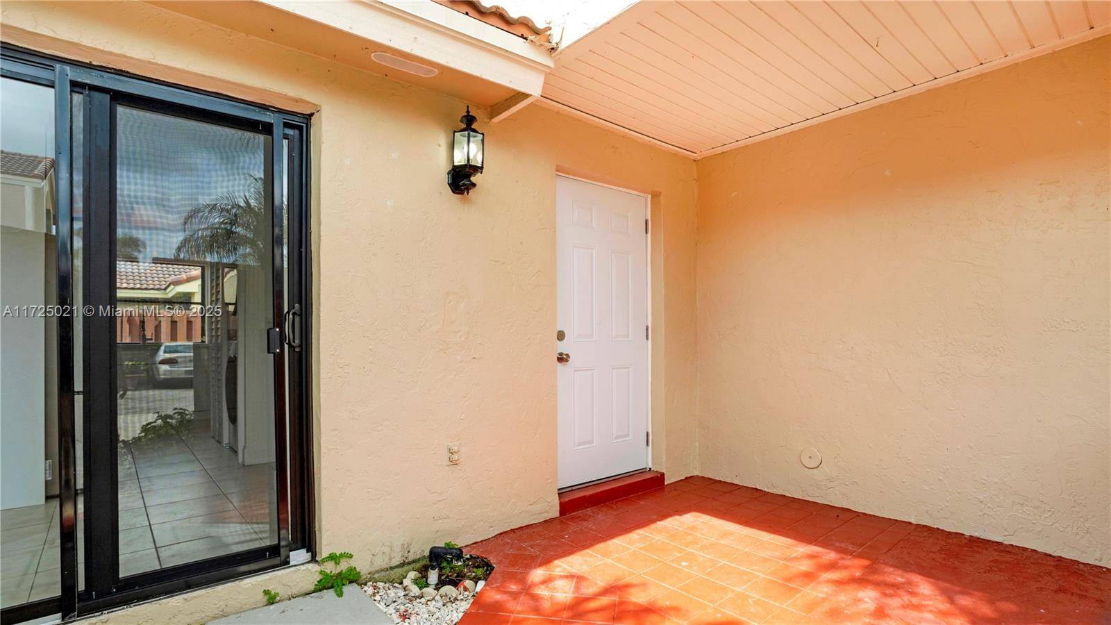 Hialeah, FL 33015,6460 NW 170th Ter #0