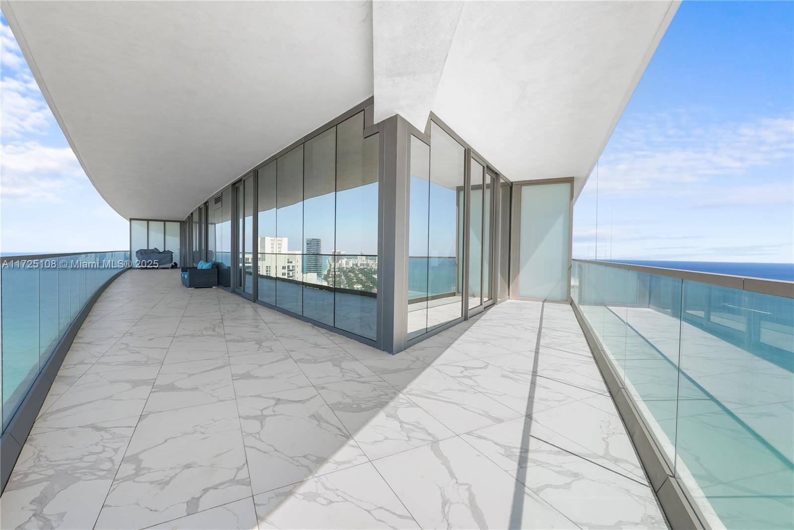 Sunny Isles Beach, FL 33160,18975 Collins Ave #3705