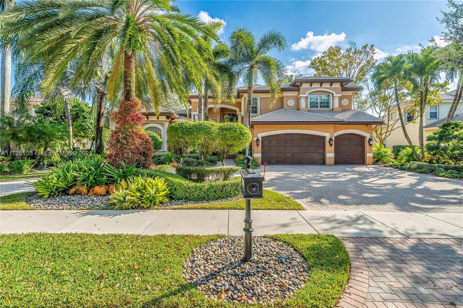 Davie, FL 33328,2900 W Lake Vista Cir