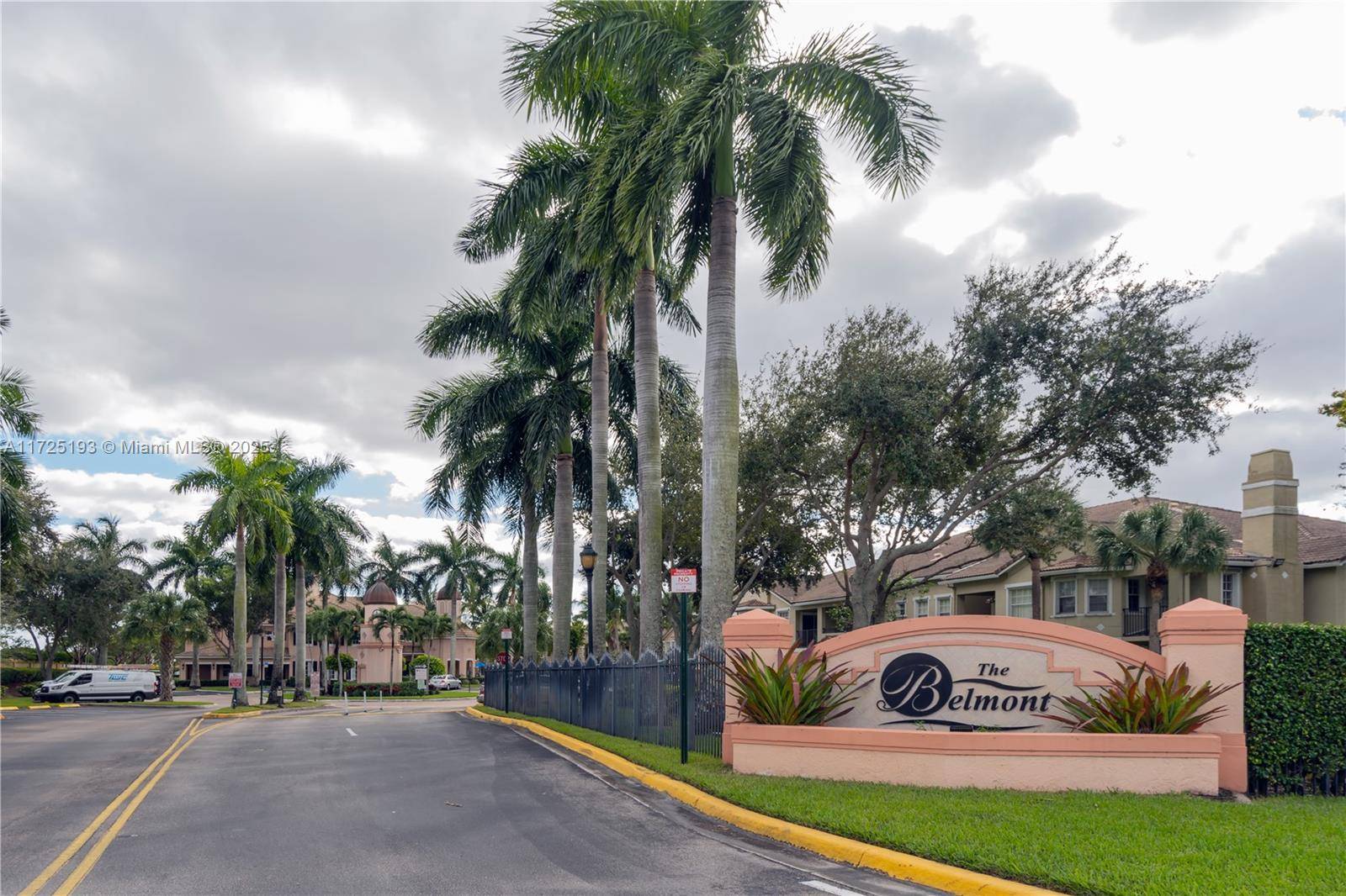 North Lauderdale, FL 33068,1002 Belmont Ln #1002