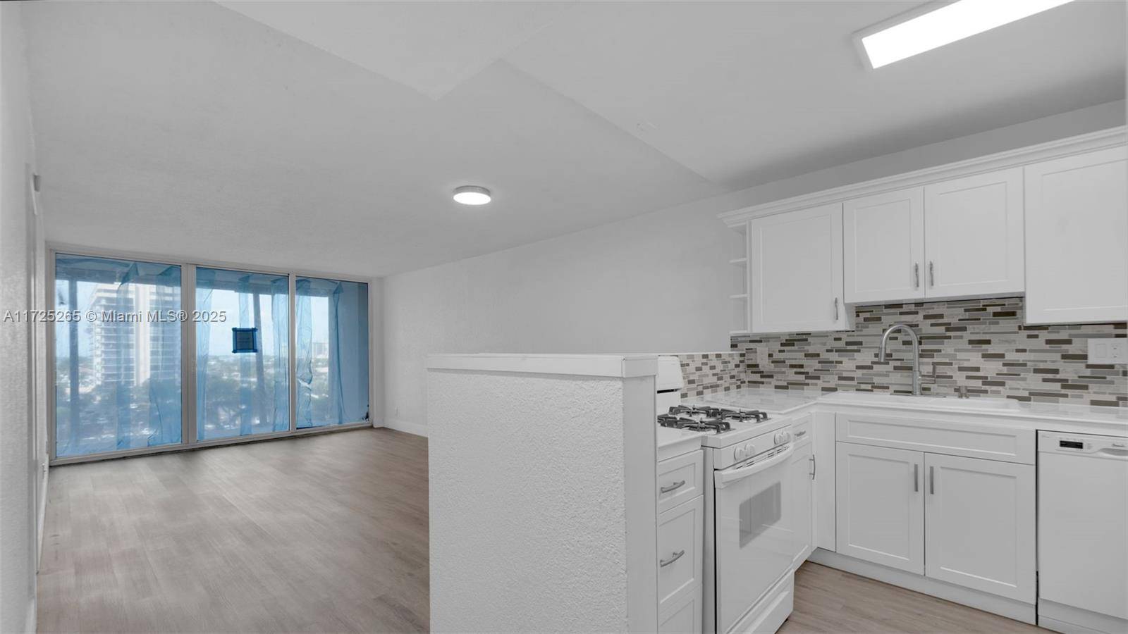 Hallandale Beach, FL 33009,2030 S Ocean Dr #502