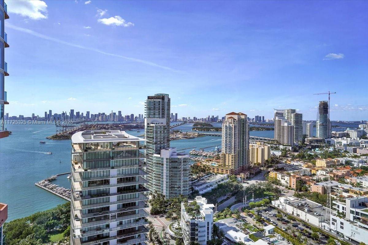 Miami Beach, FL 33139,300 S Pointe Dr #3206