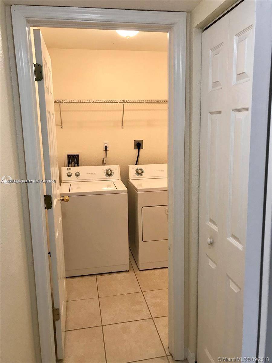 Lauderhill, FL 33313,2822 NW 55th Ave #2B