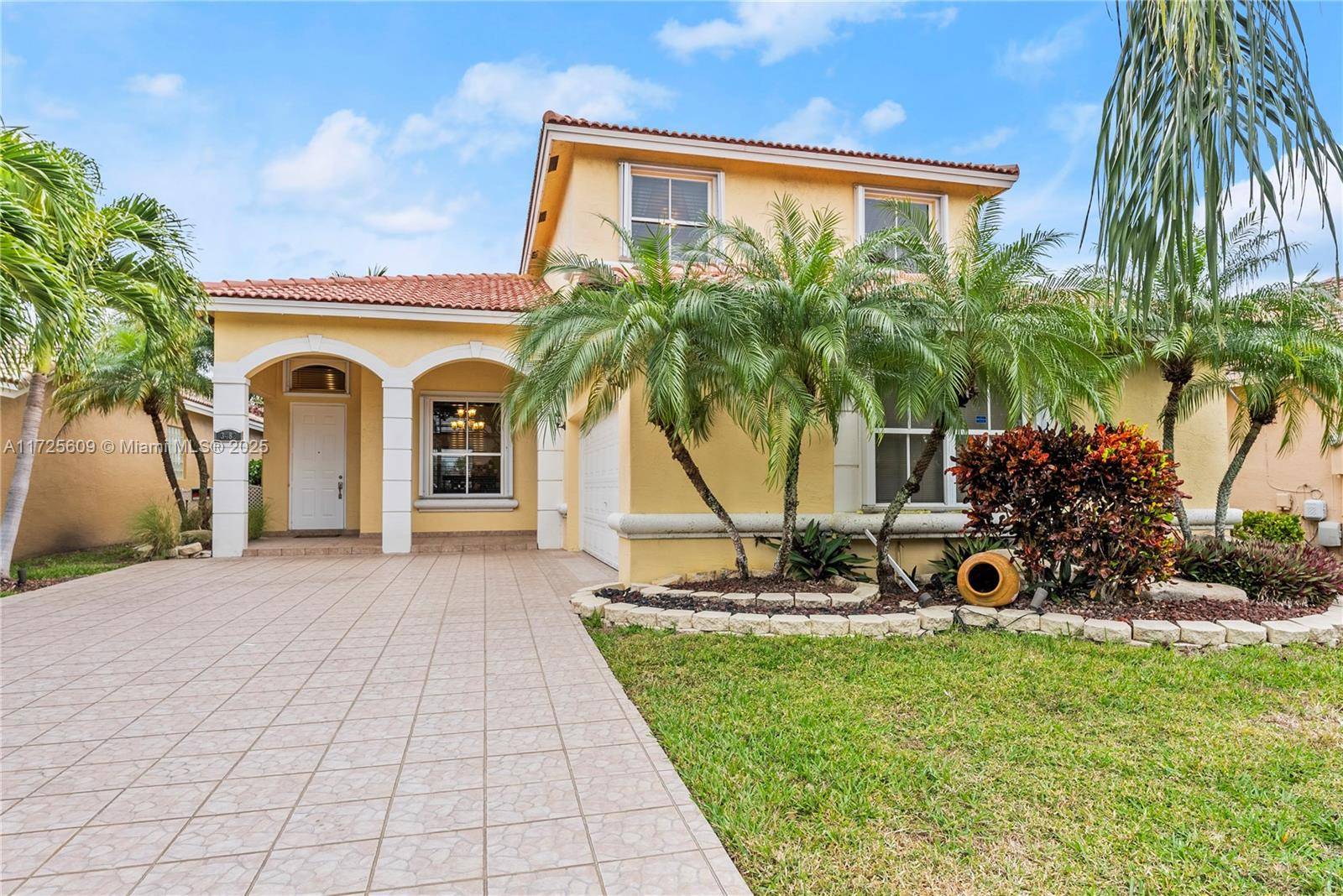 Coconut Creek, FL 33073,3482 Coco Lake Dr