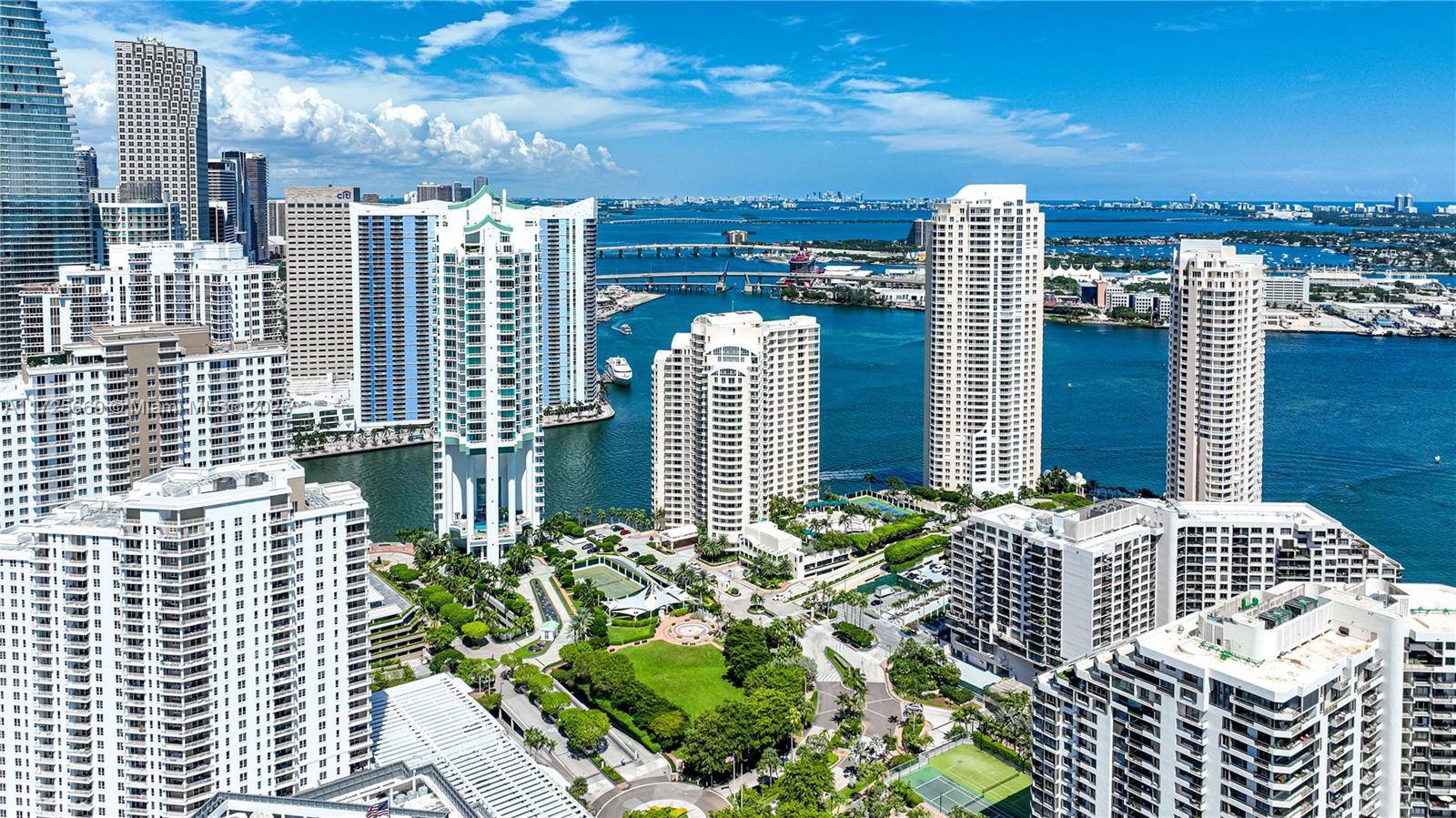 Miami, FL 33131,848 Brickell Key Dr #1005
