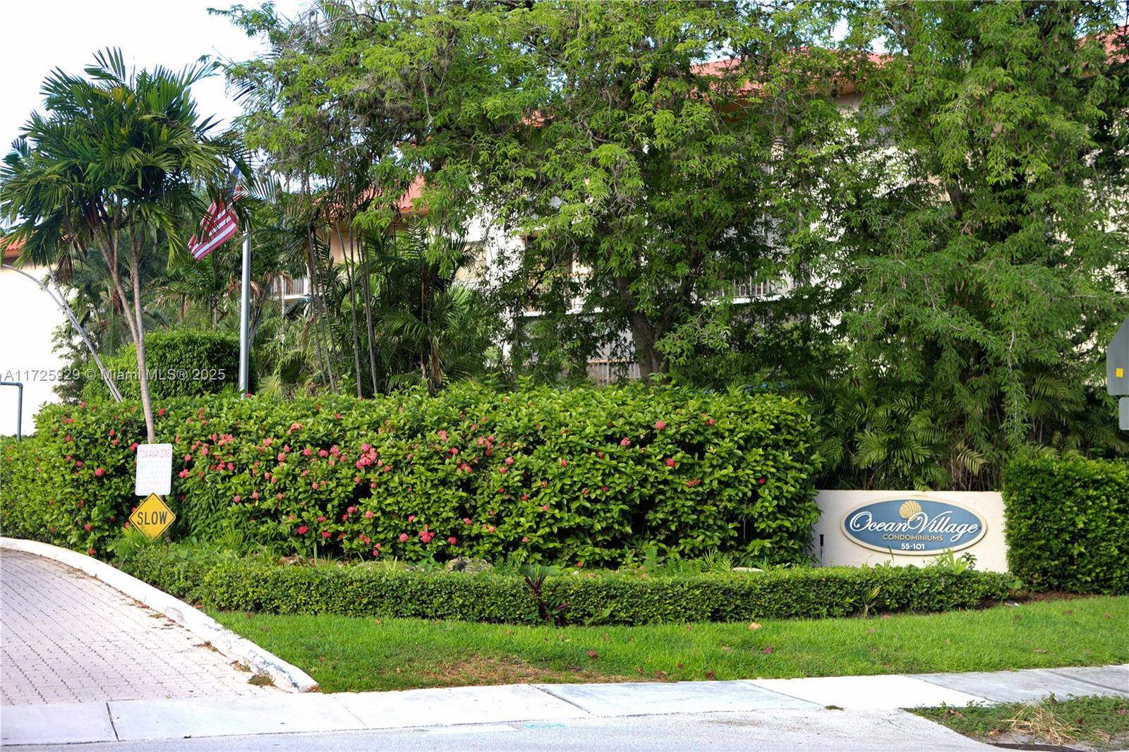 Key Biscayne, FL 33149,55 Ocean Lane Dr #3030