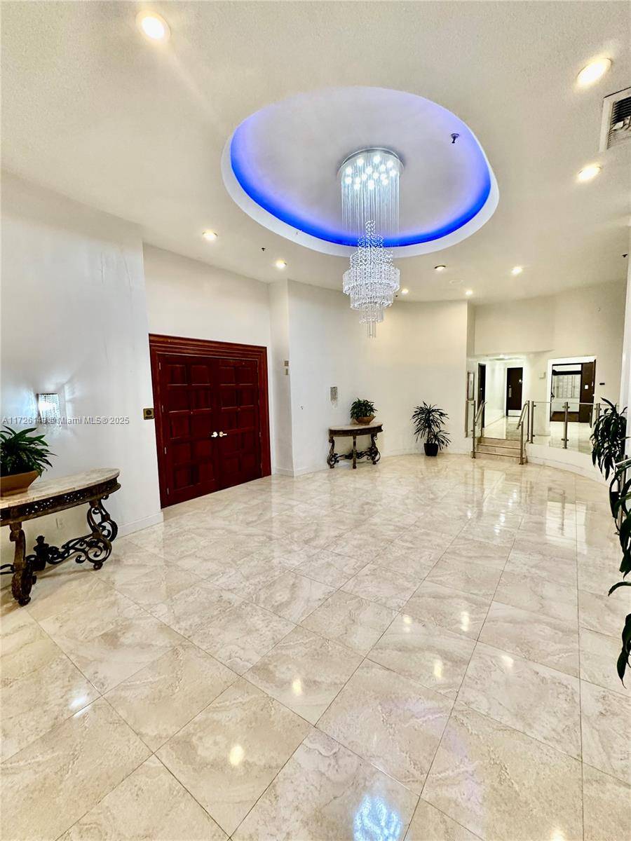 Sunny Isles Beach, FL 33160,19201 Collins Ave #308