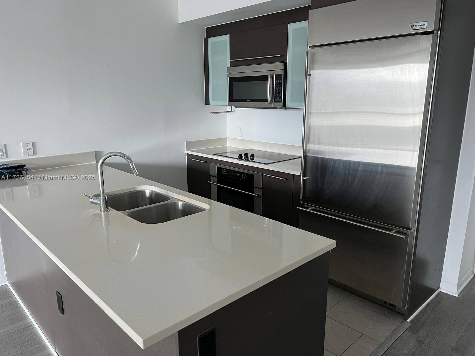 Miami, FL 33131,55 SE 6th St #2304