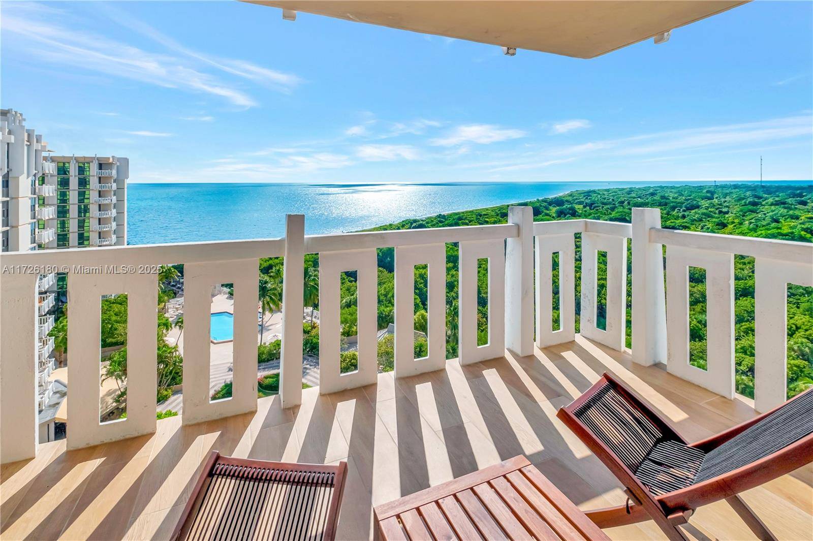 Key Biscayne, FL 33149,1121 Crandon Blvd #F1102
