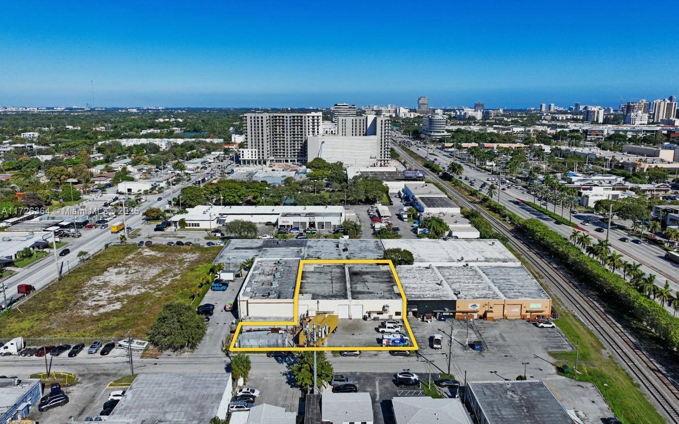 Miami, FL 33180,2655 NE 188th St