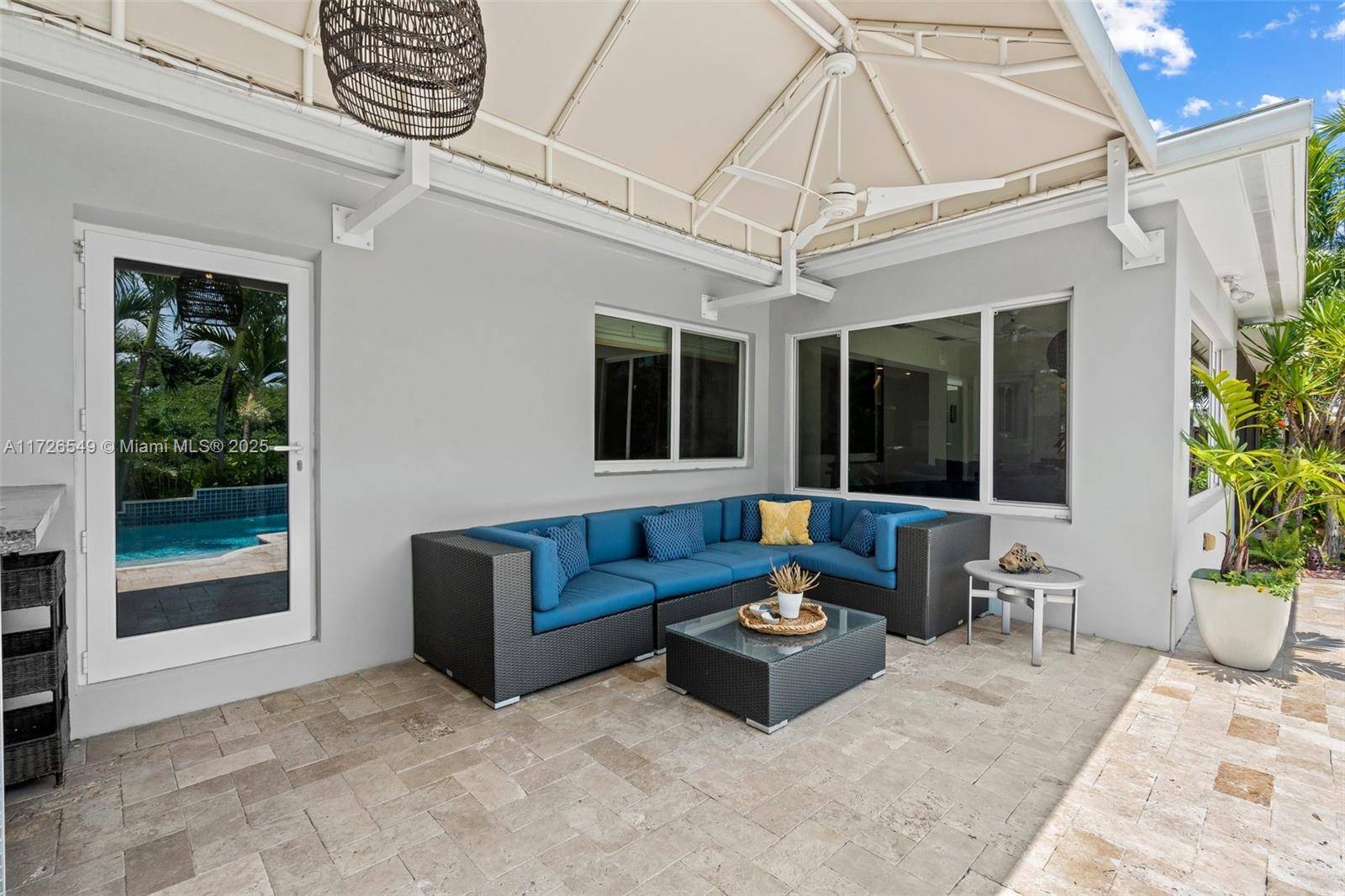 Wilton Manors, FL 33334,425 NE 29th St