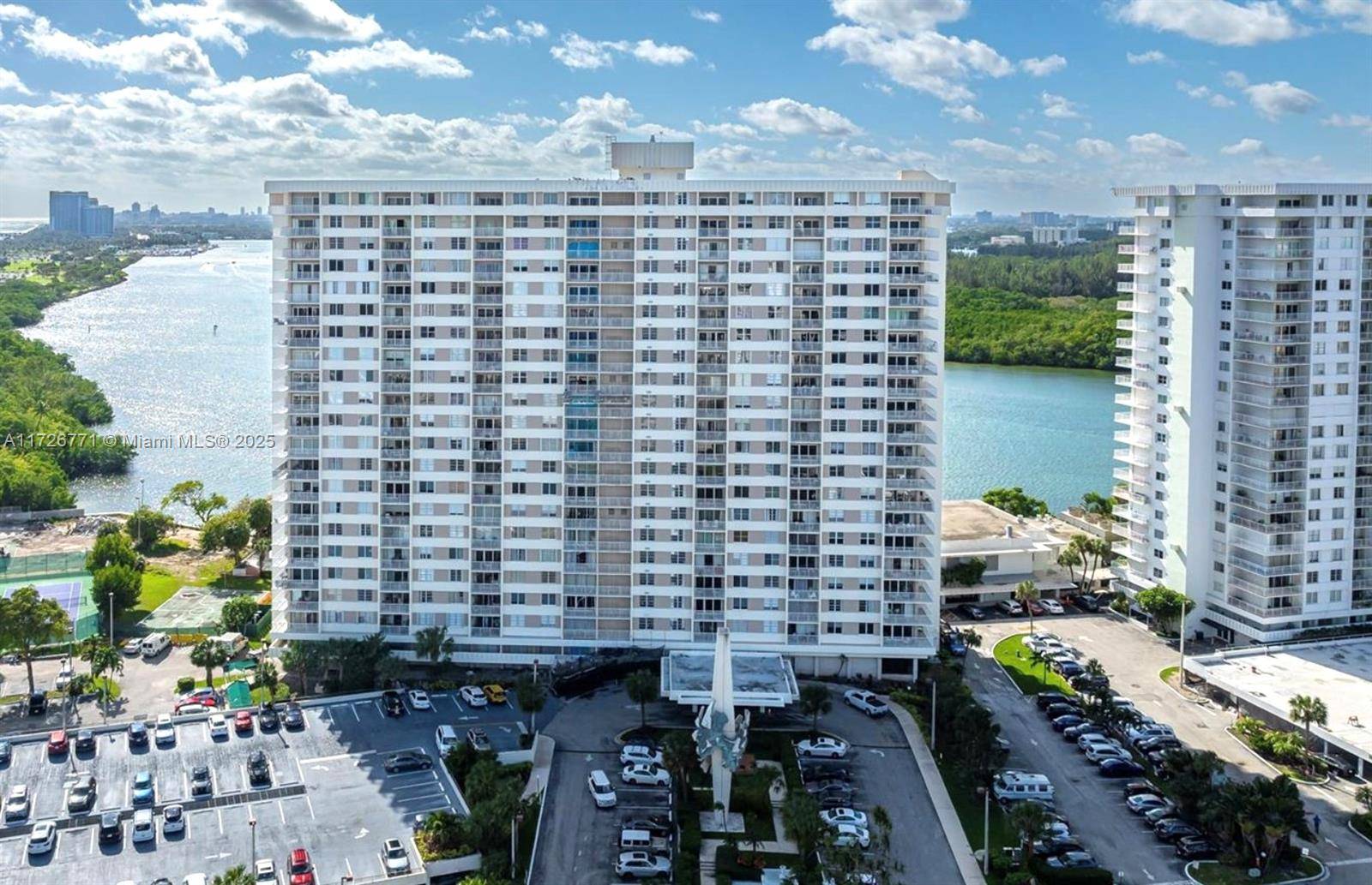 Sunny Isles Beach, FL 33160,300 Bayview Dr #402