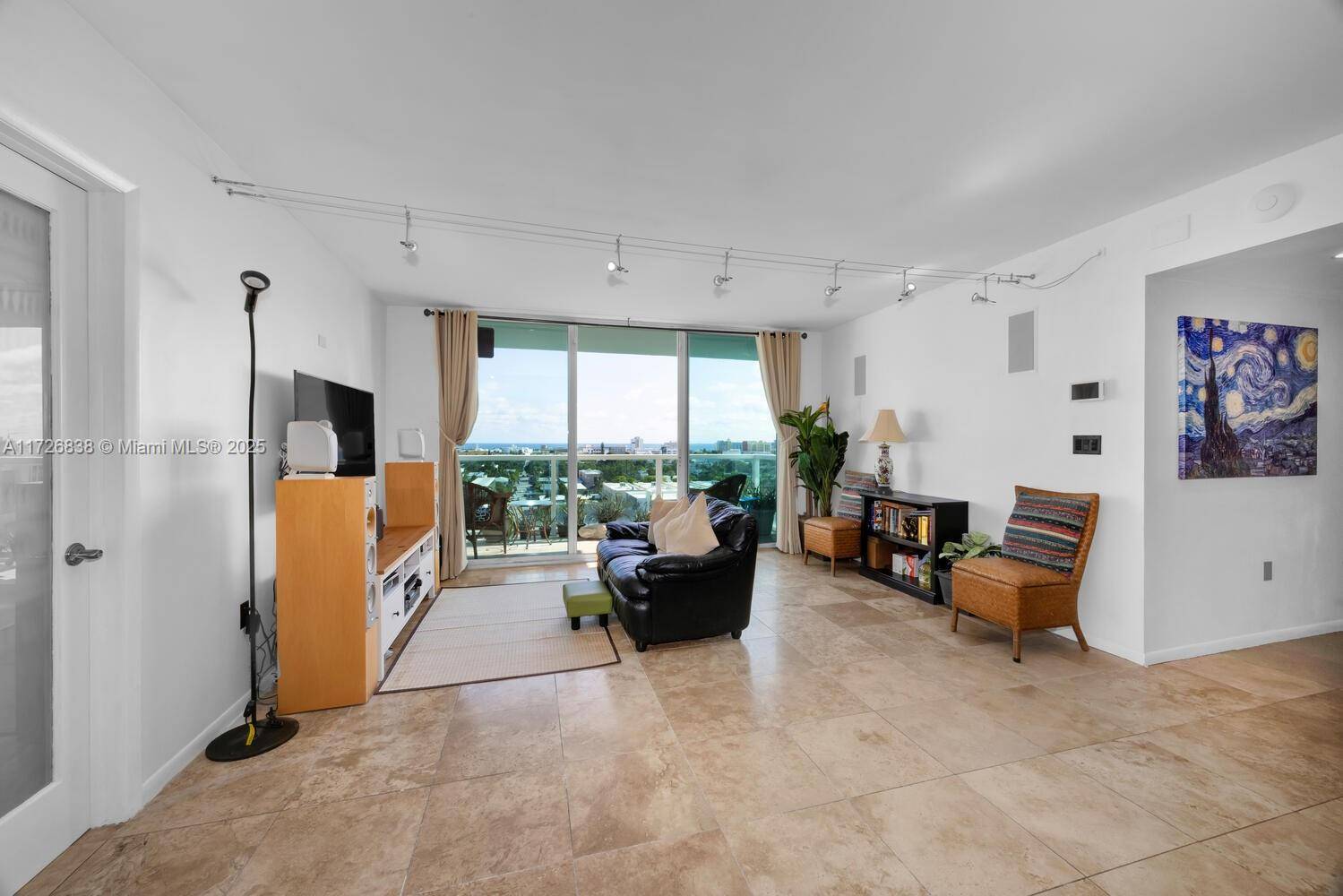 Miami Beach, FL 33139,650 West Ave #1208