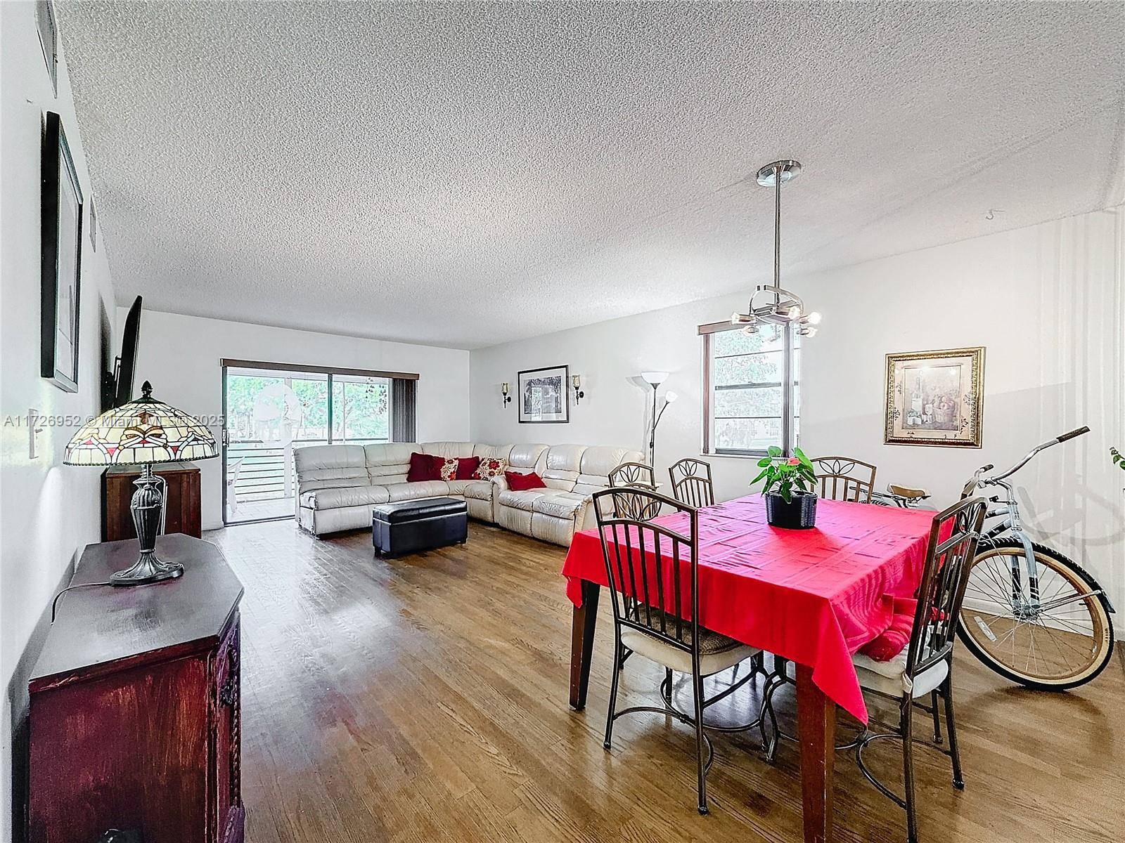 Tamarac, FL 33319,4975 E Sabal Palm Blvd #214