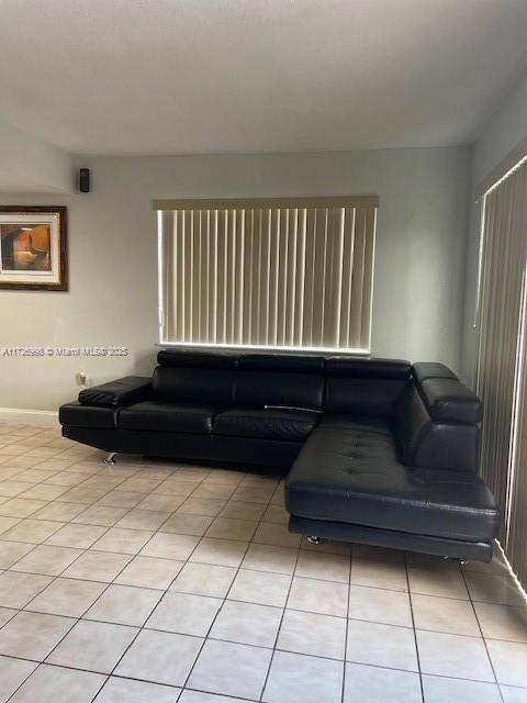 Hialeah, FL 33012,6600 W 2nd Ct #B21
