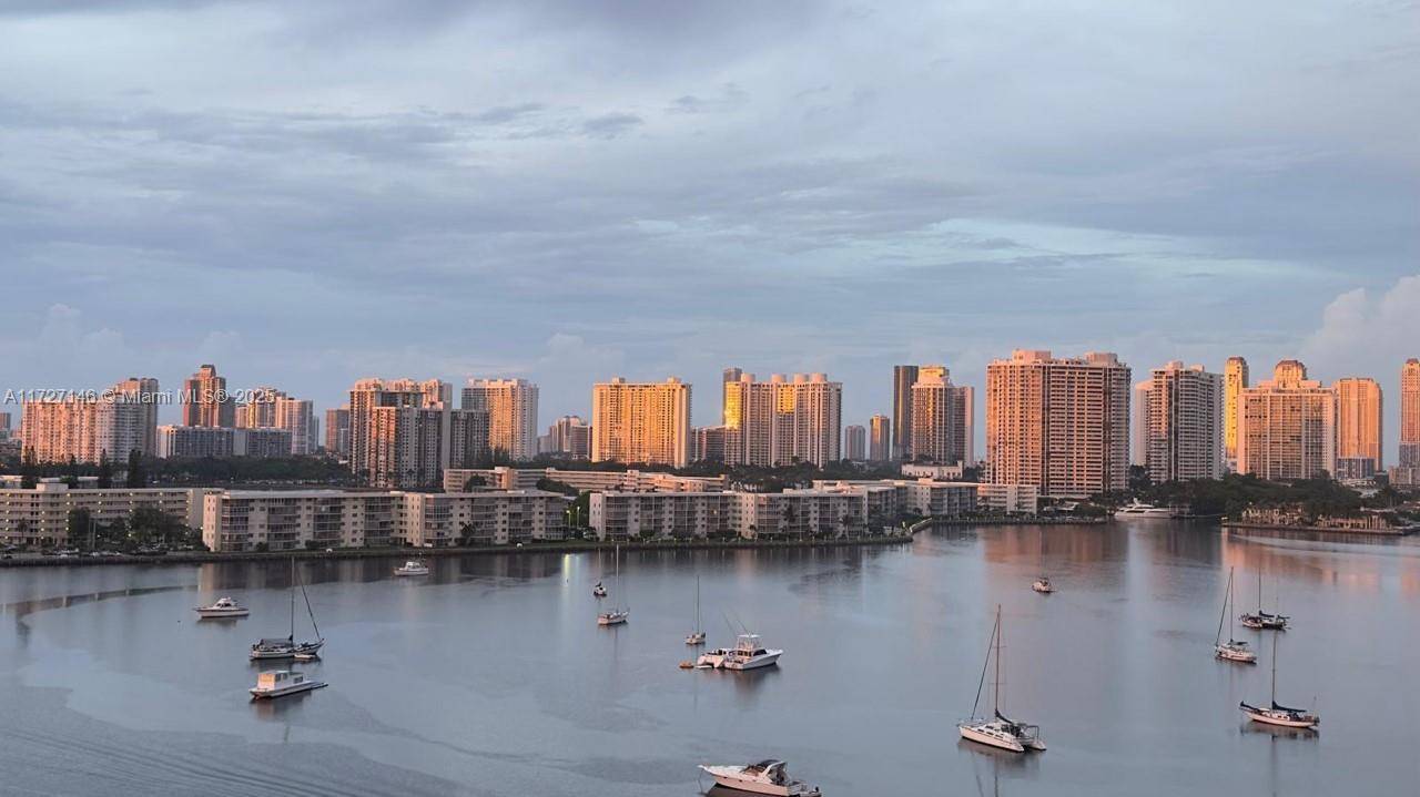 North Miami Beach, FL 33160,17301 Biscayne Blvd #1106