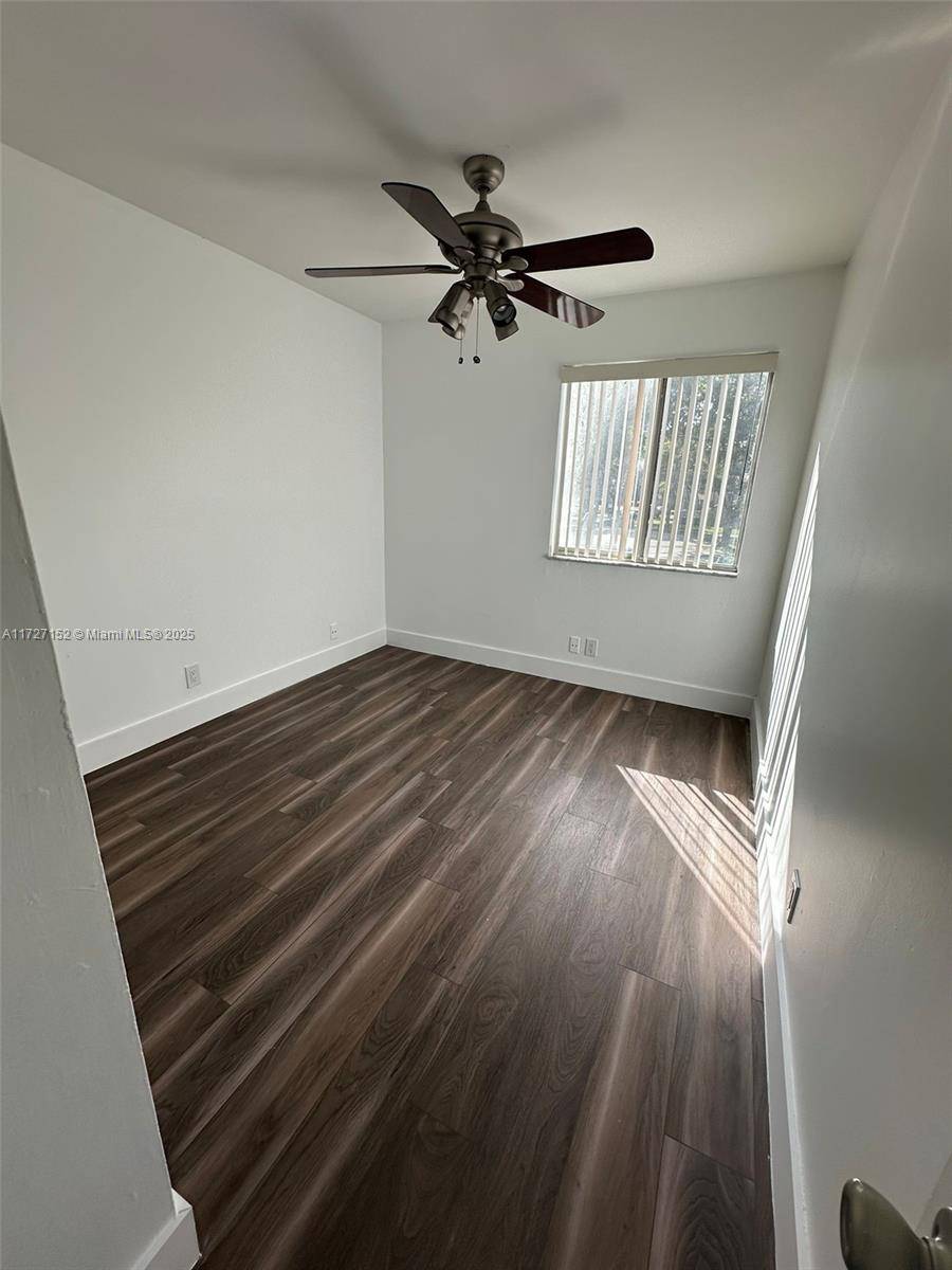 Lauderhill, FL 33313,2140 NW 57th Ave #13-E