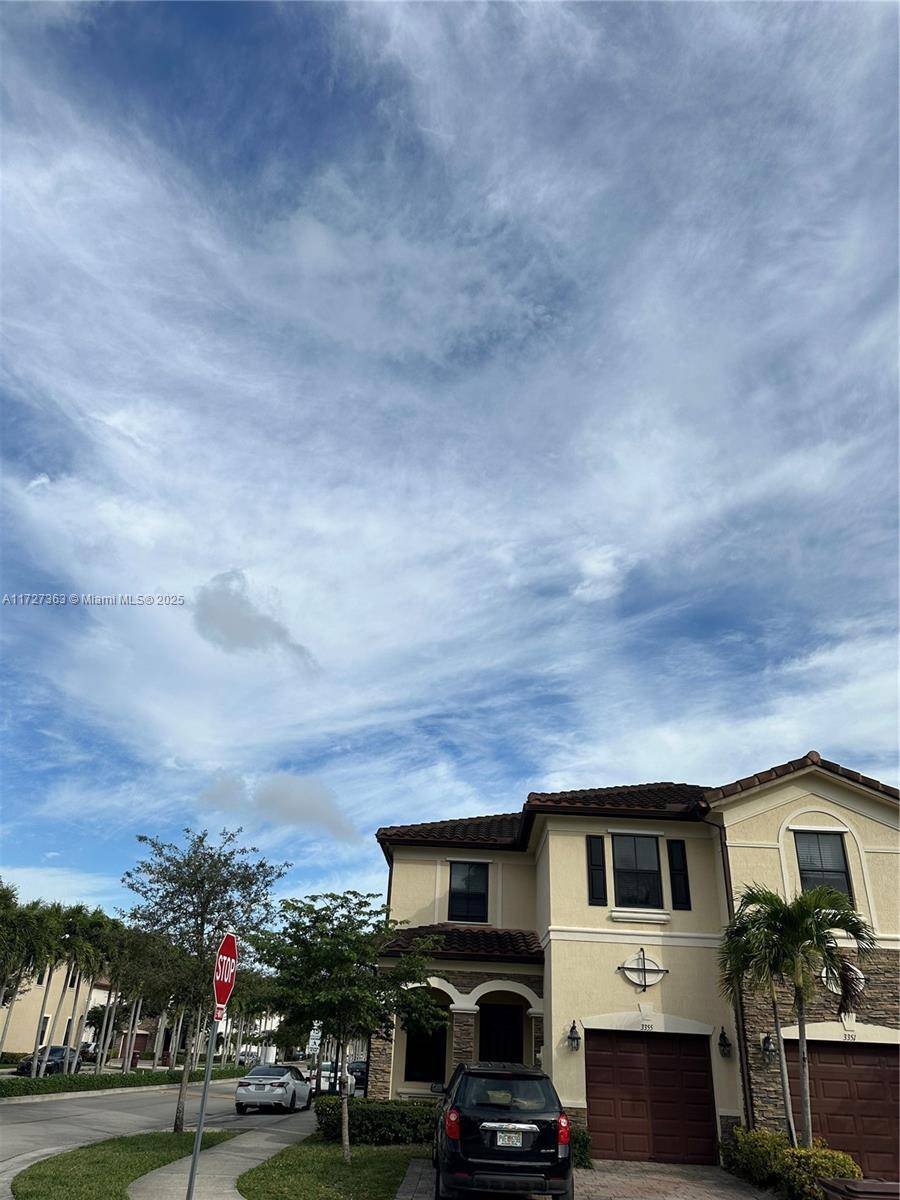 Hialeah, FL 33018,3355 W 89th Ter #1