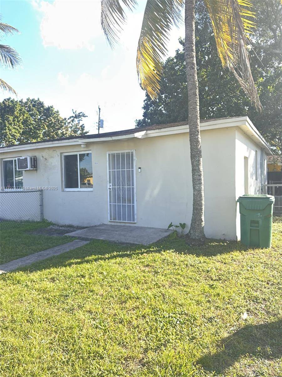 Miami, FL 33147,1854 NW 74th St