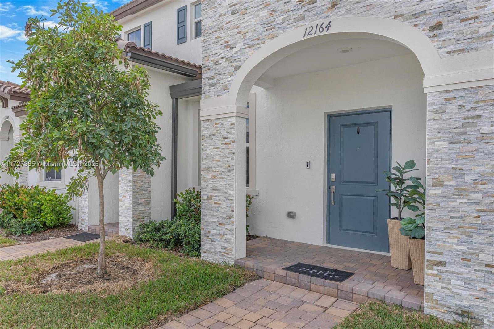 Miami, FL 33167,12164 NW 23rd Path #12164