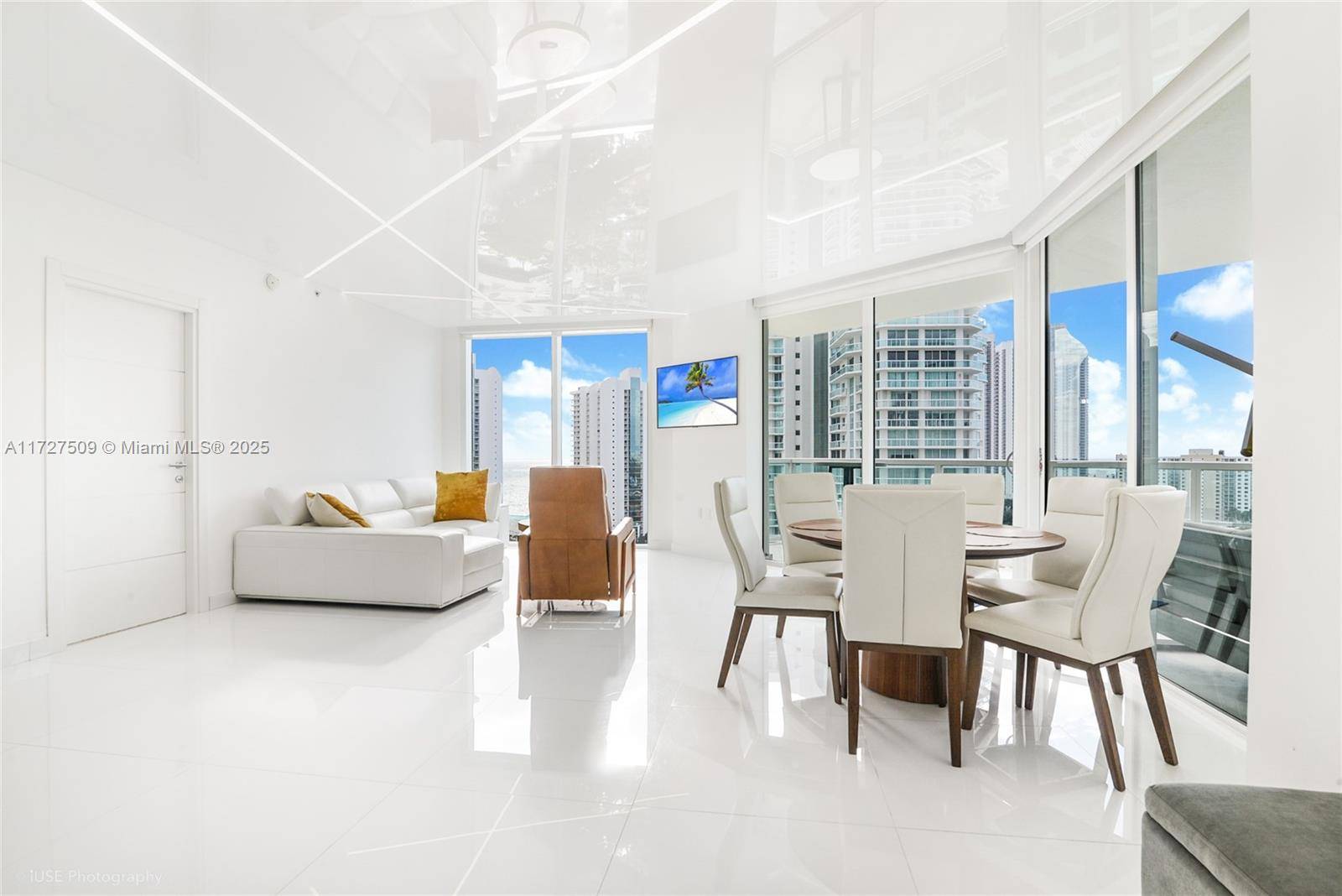 Sunny Isles Beach, FL 33160,250 Sunny Isles Blvd #3-1806