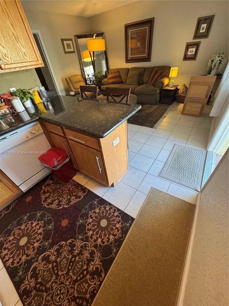 Wilton Manors, FL 33334,2660 NE 8th Ave #215
