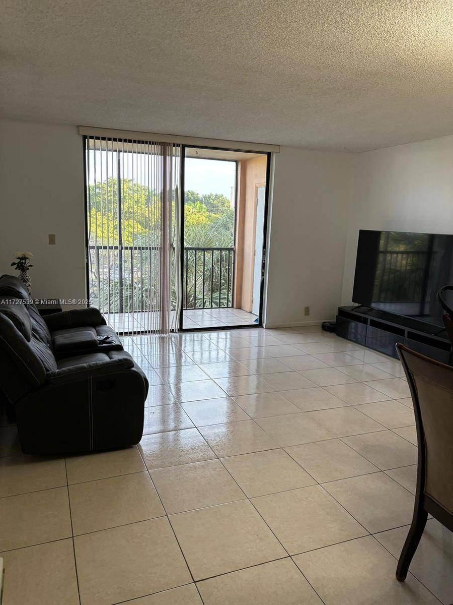 Miami, FL 33183,8600 SW 133rd Ave Rd #420