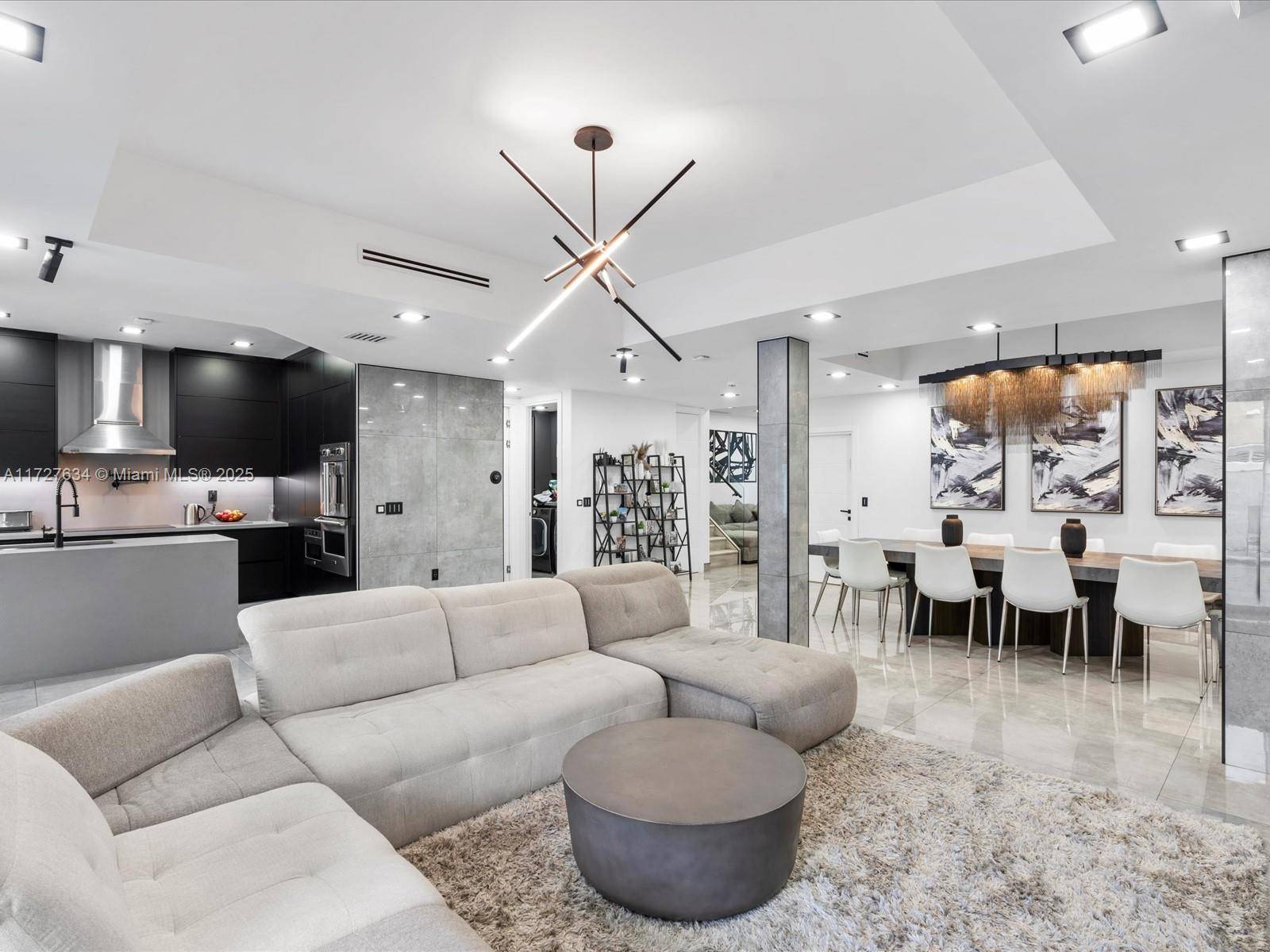 Aventura, FL 33180,21220 NE 32nd Pl