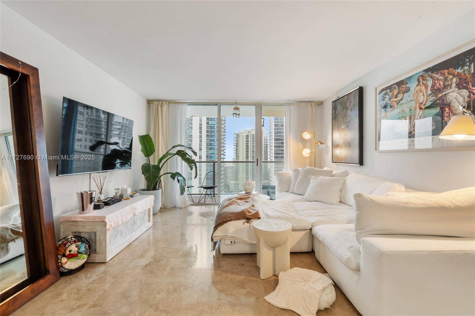 Miami, FL 33131,1155 Brickell Bay Dr #1903